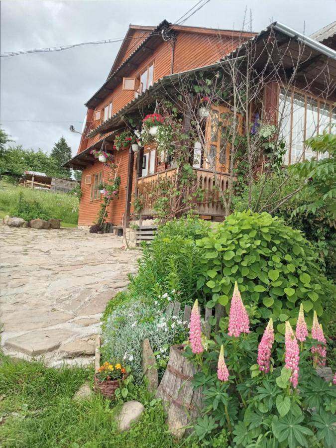 Na Gorbochku U Natali Hotell Vorokhta Eksteriør bilde